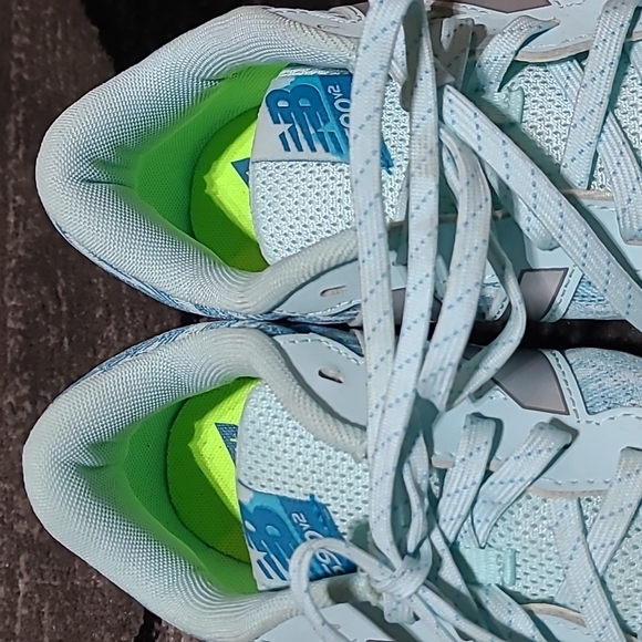 NEW BALANCE 690v2 SPEED RIDE ATHLETIC SHOES - Picture 5 of 13
